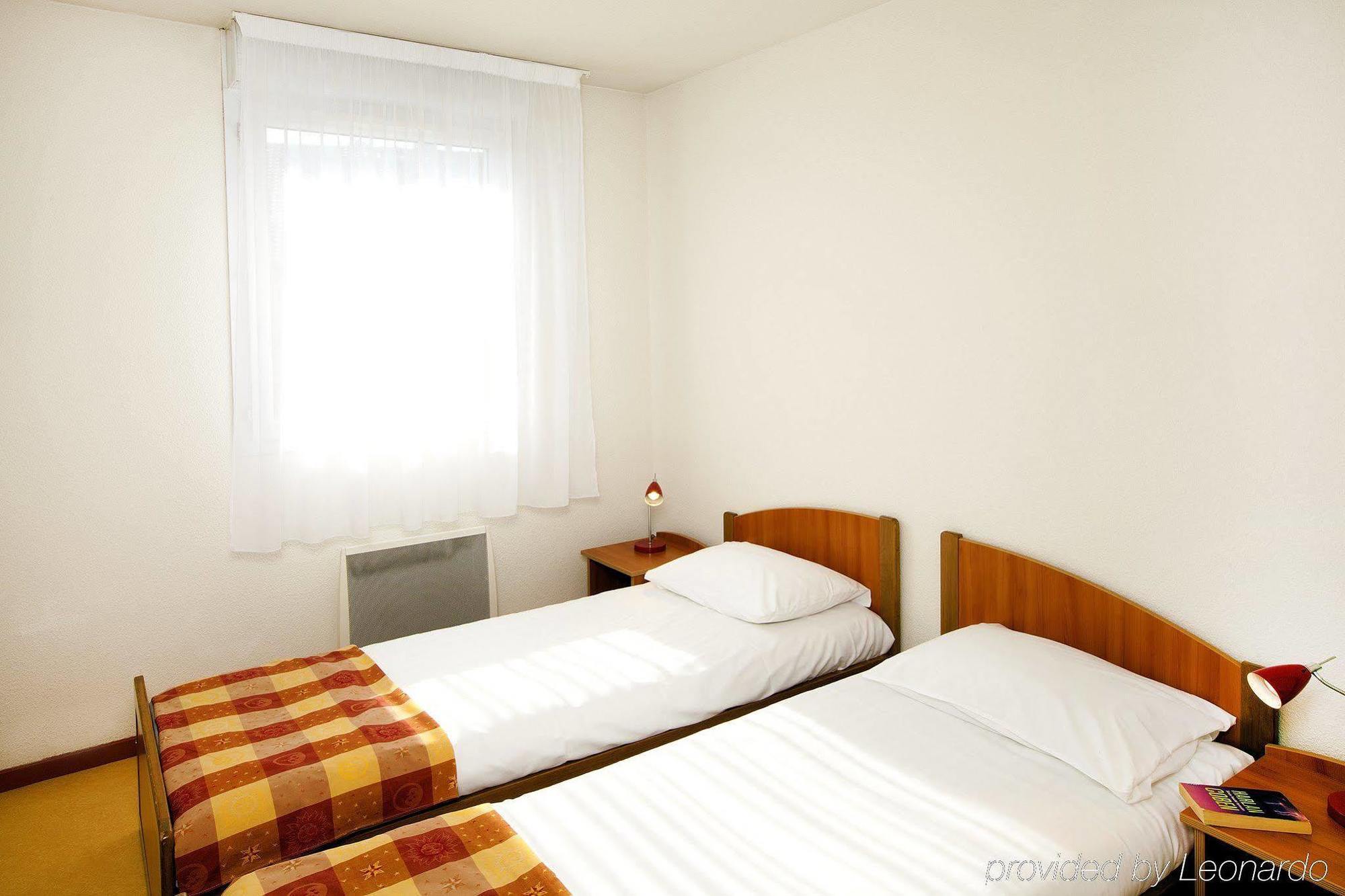 Sejours & Affaires Geneve Saint Genis Aparthotel Exterior foto